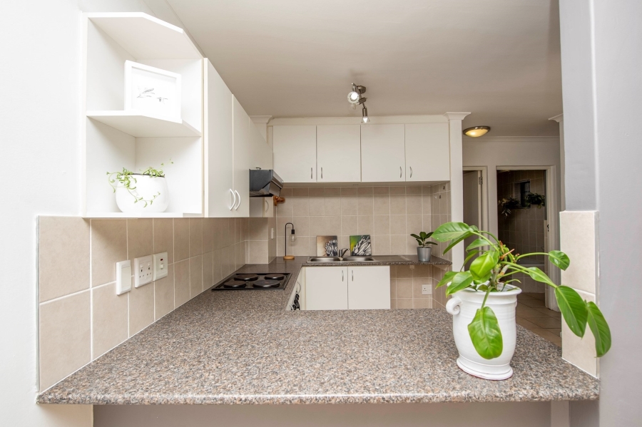 1 Bedroom Property for Sale in Silver Oaks Western Cape